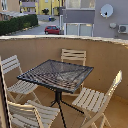 Daviana Apartament *