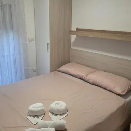 Daviana Apartament *